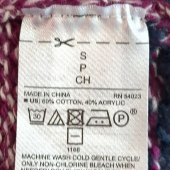 Old Navy Purple Fair Isle Print Crew Neck Pullover Winter Sweater size Small - Picture 5 of 6